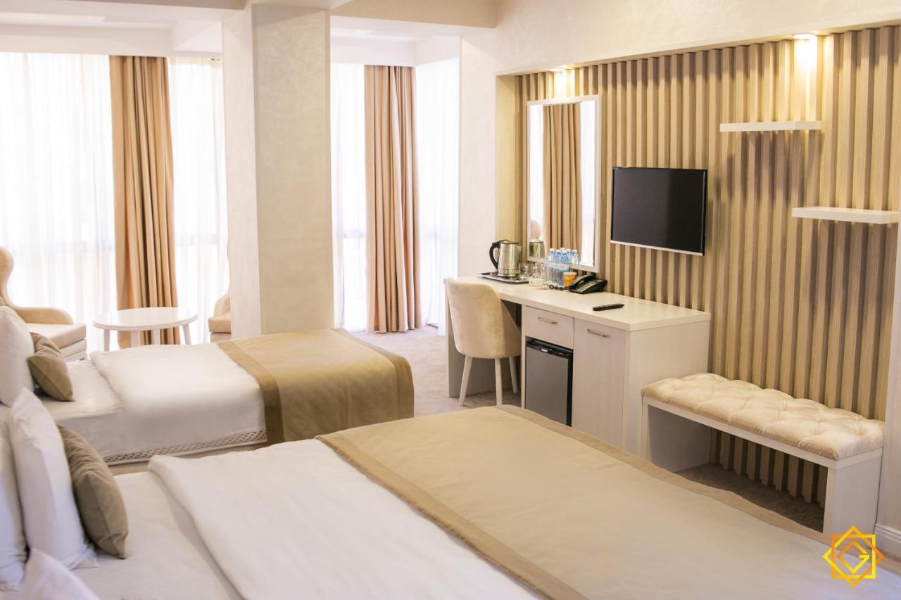 Ganjali Plaza Hotel Baku Bagian luar foto