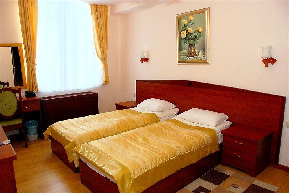 Ganjali Plaza Hotel Baku Ruang foto
